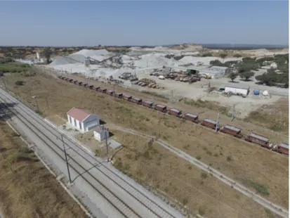 Figura 4 - Vista geral da pedreira de Ferreira do Alentejo. 