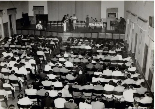 Figura 2: Apresentação musical realizada por internados no Cassino Aimorés,  década de 1950 