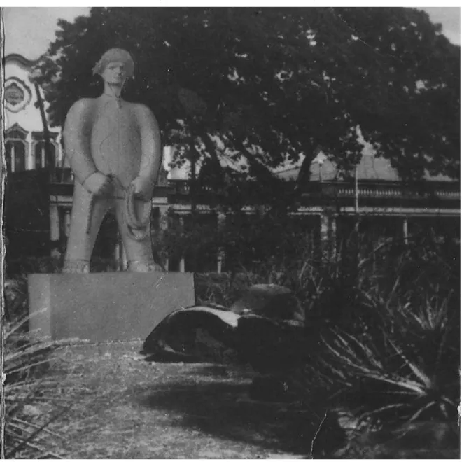 Figura 6: Escultura do sertanejo de autoria de Abelardo da Hora na Praça Euclides da Cunha