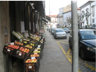 Figure 5:  Encroachment of sidewalk width in Guimarães city centre area.  