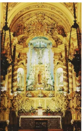 Figura 8: Esculturas de Cristo Crucificado e Nossa. Senhora do Carmo  Altar-mor da Igreja da Ordem Terceira de N