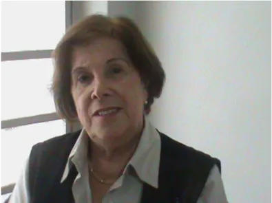 Figura 6 – Dalila Ramos, dietista e professora da educação profissional, durante entrevista em sua  residência, em São Paulo, em 2011