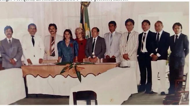 Figura 13 - Eleitos em 1988. Da esquerda para a direita: Flavinho, os vereadores Messias  Girão, Paulo Tinoco, Tetê, Maria Salete, Valter Carlos, José Arimateia (Teca), Agliberto,  Sérgio Mesquita, Leônidas Bandeira e o vice-prefeito, Kerres