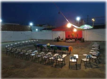 Figura 5 – Espaço da escola preparado para a realização do  Minifestival e do Sarau Escolar (2012)