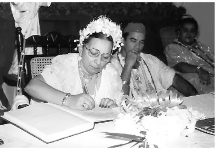 Figura 5 – Pai Cesar Uchoa recebe seu deká – Maria Luíza, Cesar Uchoa e Valdívia de  Sousa (1985)