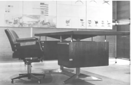 Figura 9: Cadeira e secretária modelo “Cortez” expostos na 1ª Exposição de Design Português