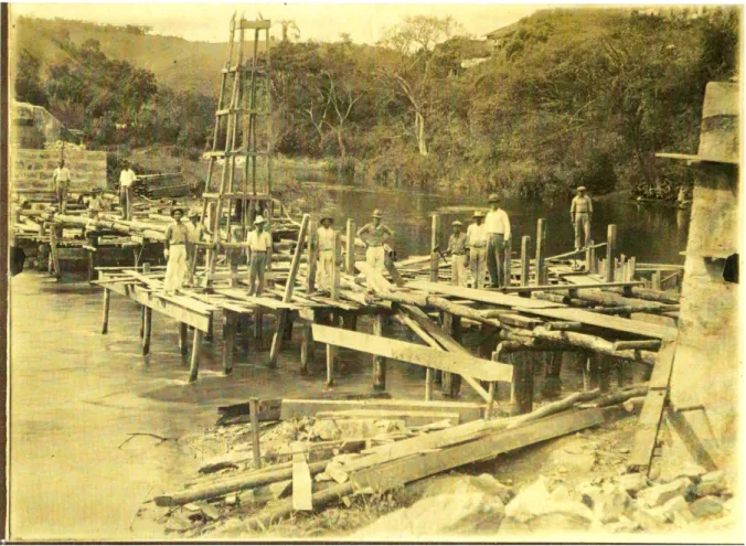Figura 5 – Construção de ponte sobre o rio Paraitinga 
