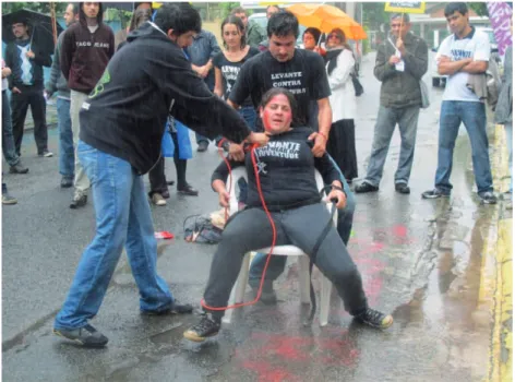 Figura 3: Ato em São Paulo contra os torturadores de Dilma Rousself.  