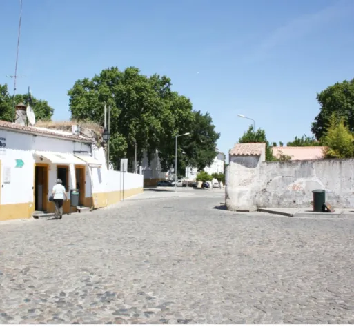 Figura 2. Tasca Miguel Fernandes, junto à Porta de Mendo Estevens, 2015.