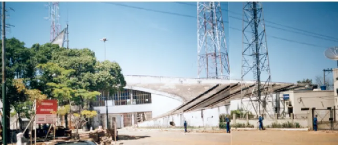 Figura 2.36 Antenas em Juiz de Fora  Fonte: Foto de  Castanheira,  2002. 