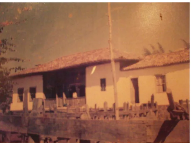 Foto 15:  Foto antiga da casa sede da Capoava, à mostra hoje no Espaço Cultural da  Fazenda 
