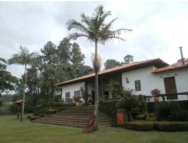 Foto 16: Foto atual da casa sede da Capoava, tal como se apresenta hoje  Fonte: Acervo da autora