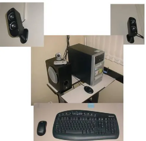 Figura 07 – Equipamentos instalados na Sala 07 para auxiliar o professor: Um computador  com teclado e mouse sem fio, uma webcam e conjunto de caixas de som.