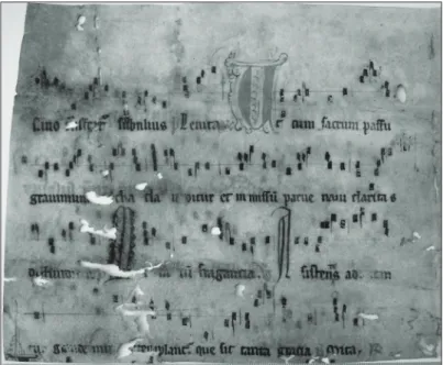 Fig. 1 – Pormenor do fragmento do Arquivo da Casa da Moeda, capa do Livro 843: fólio A verso,  contendo o responsório Ut cum sacrum passu gravi / munus archa clauditur 