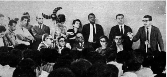 FIGURA  03  -  Operários  de  Contagem  reunidos  com  o  Ministro  do  Trabalho  Jarbas  Passarinho  /              Greve de 1968