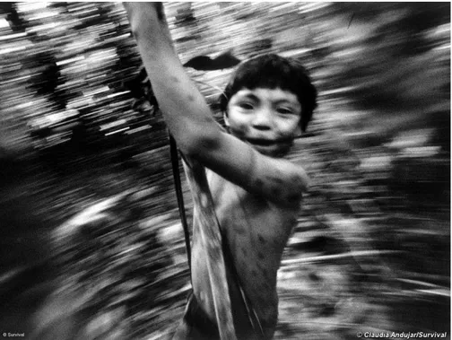 Figura  9:  ANDUJAR,  Cláudia.  Yanomami.  Amazônia,  1971-1977.  Fonte:  ANDUJAR,  Cláudia