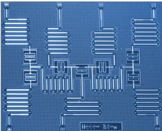 Figure 2.1: Seven-qubit superconducting quantum processor developed by IBM in 2017. (Credit: IBM)