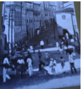 Ilustração  3:  Encruzilhada  do  Pelourinho,  Salvador,  1920  .  Ladeira do Taboão à esquerda; em frente,  subida da ladeira do  Carmo;  ao  sul,      sopé  da  Ladeira  do  Pelourinho;  à  direita,    direção da Rua das Flores