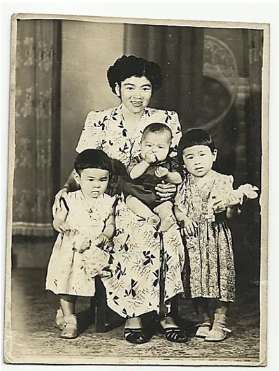 Foto nº 09 - Família de Sayti Aoke e sua esposa Hashimoto Sizuka Aoke e os filhos (1955)