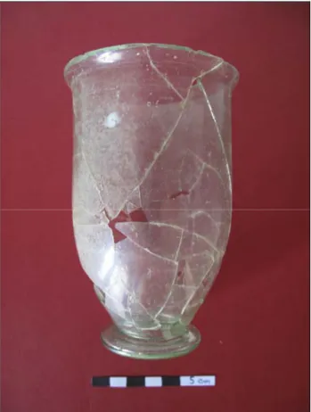 Figura 10 - Copo de vidro, após restauro. 