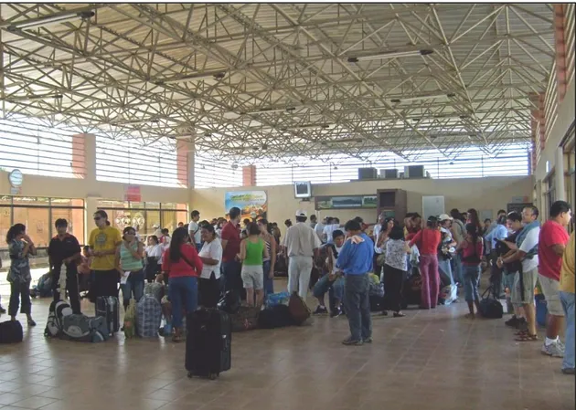 Figura 5 - Salão de embarque e desembarque   do Terminal Ferroviário de Puerto Quijarro