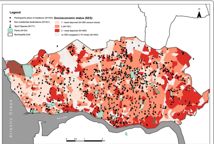 Fig. 1 Spatial distribution of the participants ’ residences and built and socio-environmental features (Porto, 2005 – 2008)