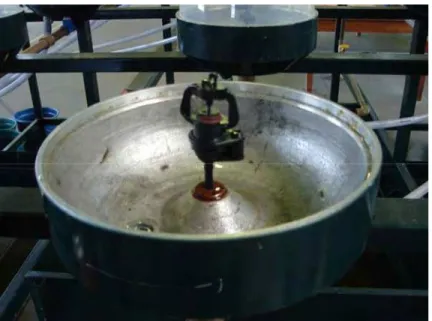 Figura 5. Microaspersor colocado na campânula para teste de variação  de fabricação. 