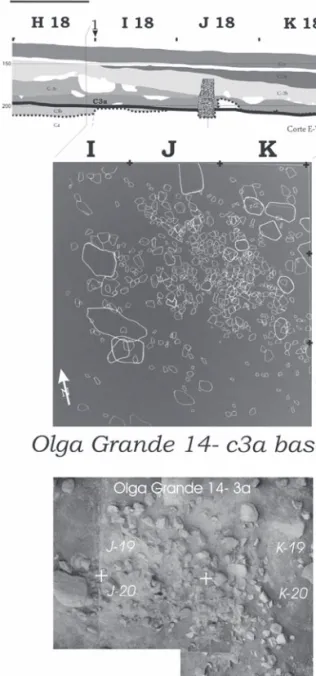 FIG. 5.2.2-15  – Olga Grande 14, U.E.3 base, estrutura constituída  por uma acumulação de elementos em quartzo, granito  e quartzito queimados.