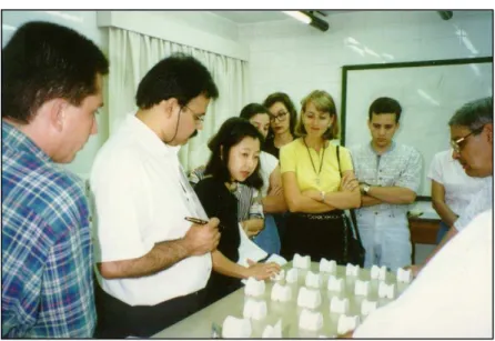 Figura 14 – Momento da calibragem dos examinadores visando a padronização do  uso dos índices oclusais 