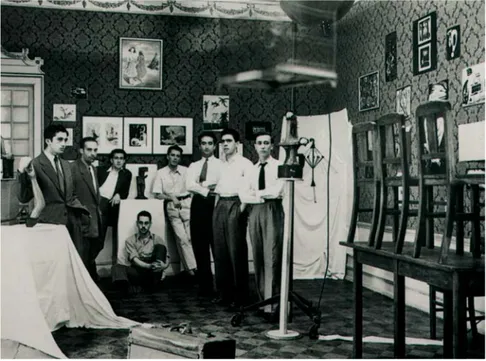 FIG. 7 - Exposição d’Os Surrealistas, Lisboa, 1949. 