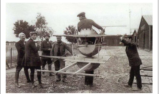 FIGURA 1 – Foto de um simulador de voo publicada em 1910  Fonte: http://homepage.ntlworld.com/bleep/SimHist1.html 