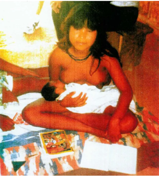 Foto 2 – Mãe-menina Krahô, Tocantins  Março, 2003 