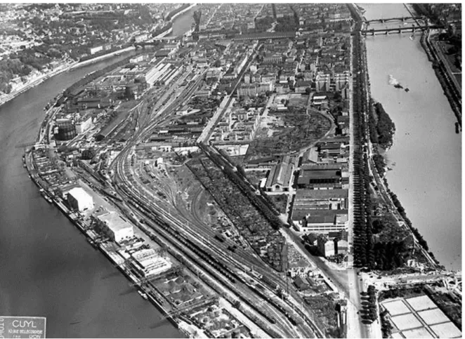 Figura 7 – Vista aérea zona Sul, antes da construção do mercado (fonte: http://www.lyon- http://www.lyon-confluence.fr/)