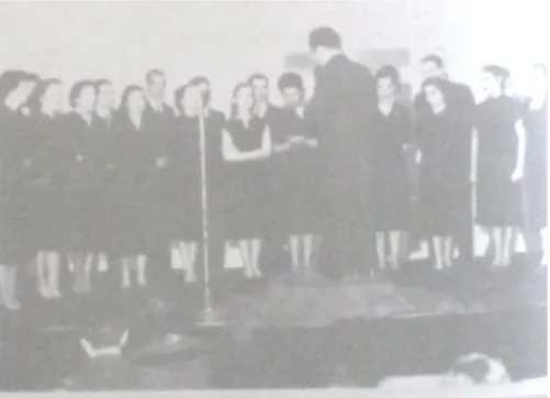 Figura 3.  Coro da AAM em apresentação na Associação de Estudantes da  Faculdade de Ciências de Lisboa, 1952