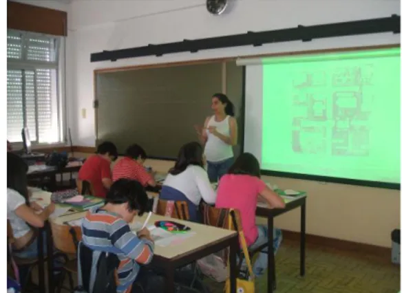 Figura 7: Professora Estagiária em leccionação de aulas. 