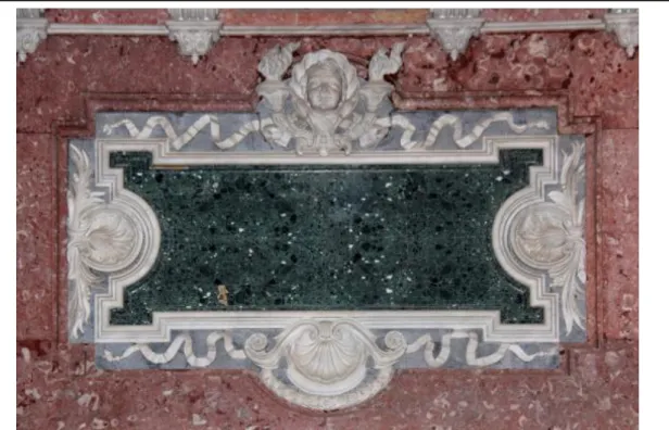Figura 11. Painel ornamental sob o órgão no lado Noroeste do altar principal da Sé de Évora