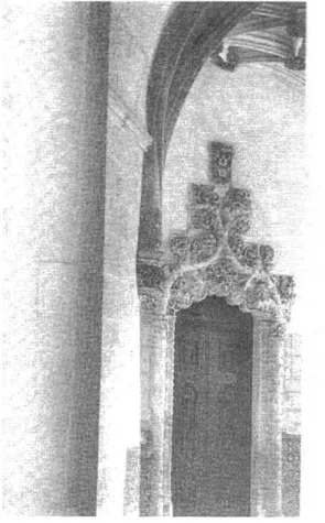 Fig. 5 - Portal da sacristia do Mosteiro de S.BMaria de Alcobaea (João de Castilho, 1 5 1 8).