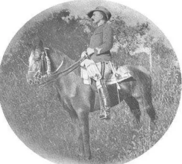 Fig. 42. Fotografia de Mouzinho de Albuquerque antes da partida para os Namar- Namar-rais, 1897