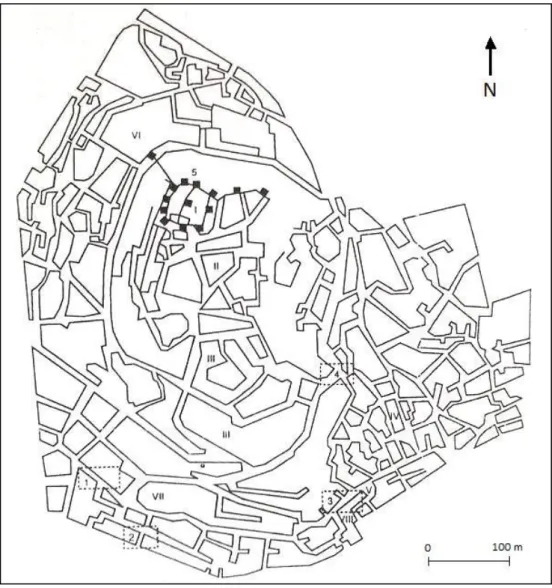 Figura 2: Lisboa islâmica (Picard 2000, 332). Assinala o castelo (5), as portas das  muralhas (1-4) , Alfama (IV) e a Mouraria (VI)