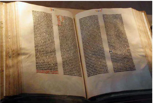 Figura 11: Bíblia de Gutenberg em exposição na Biblioteca do Congresso dos Estados Unidos