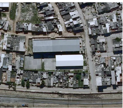 Figura 3.5 – Imagem aérea da escola, 2009  Fonte: Google Maps 