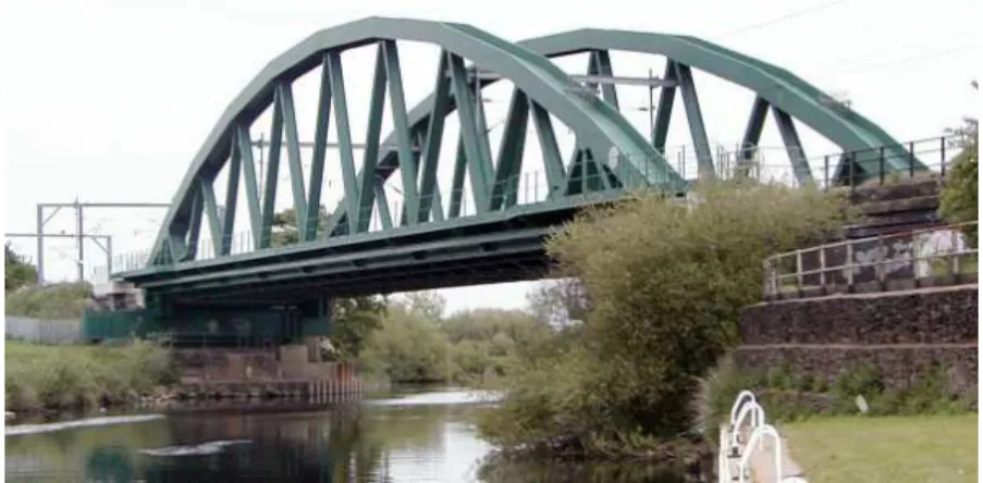 Figura 1.13 – Ponte metálica em arco Bowstring sobre o rio Trent, Grã-Bretanha [13] 