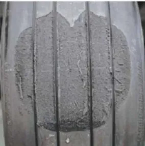 Figura 17 – Zona de contacto de um pneu de um avião que sofreu aquaplaning por desvulcanização