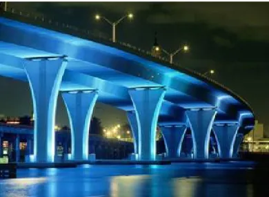 Figura 1.1 Ponte de concreto armado com pilar em seção variável  Fonte: http:wwwp.coc.ufrj.br 
