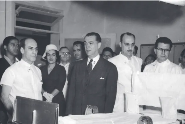 Figura 3. Inauguração do novo prédio do INCA em 1957. Na foto, em destaque, o presidente da República Juscelino Kubitschek