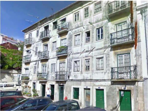 Figura 4 - Aspeto inicial da fachada do edifício do Largo das Olarias nº 35 a 42 (Fonte: Google Street View, Setembro 2015) 