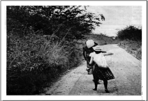 Foto 8: Migrantes rurais seguindo para a cidade de Montes Claros no ano de 1979.