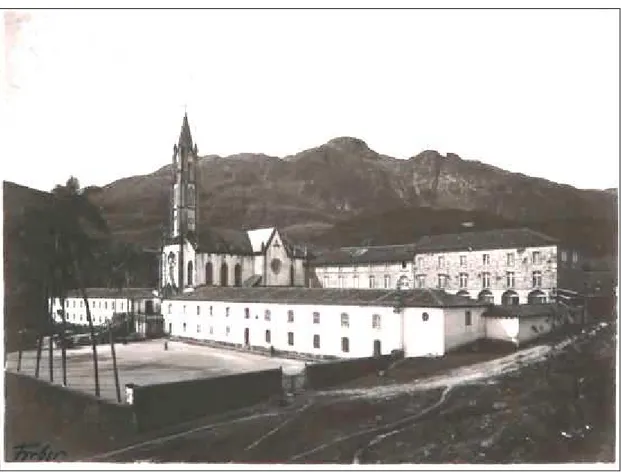 Figura  5  -  Vista  parcial  do  Colégio  do  Caraça  em  Santa  Bárbara  (MG),  aproximadamente em 1900.