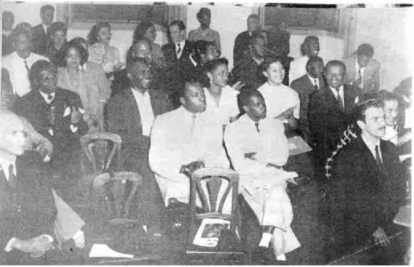Foto 3 – Parte da Assembleia do I Congresso do Negro Brasileiro (Rio de Janeiro – 1950), vendo- vendo-se nas extremidades os vendo-senhores Venâncio Veiga e Darcy Ribeiro.