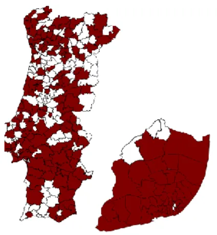 Figura 3.7- Presença de térmitas subterrâneas em território continental- a vermelho, e pormenor de presença  no distrito de Lisboa- (Cândido, 2013 citando Nunes &amp; Nobre, 2006) 